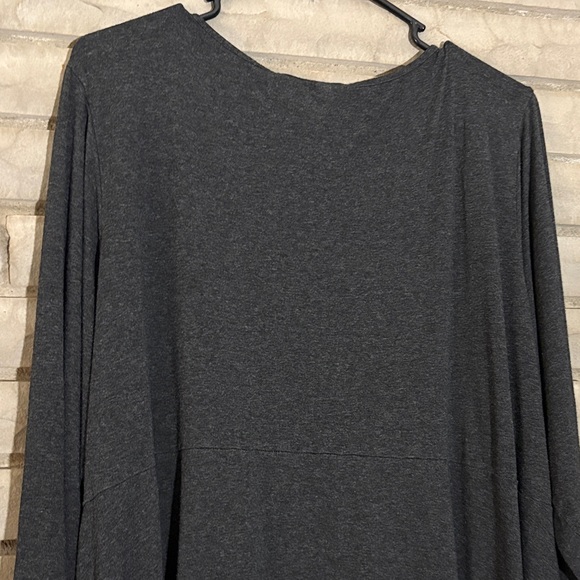 Dark Gray 3/4 Sleeve Tunic Top - Picture 8 of 10